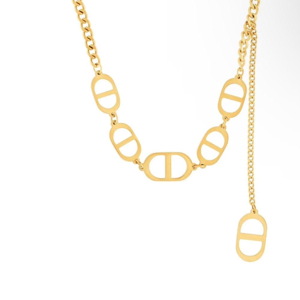 Sold on other platform. Dior Gold Necklace